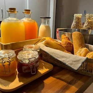 Bed and breakfast Alex Bed & Breakfast - Your Home Away Including Breakfast - In A Real Home, Fuengirola