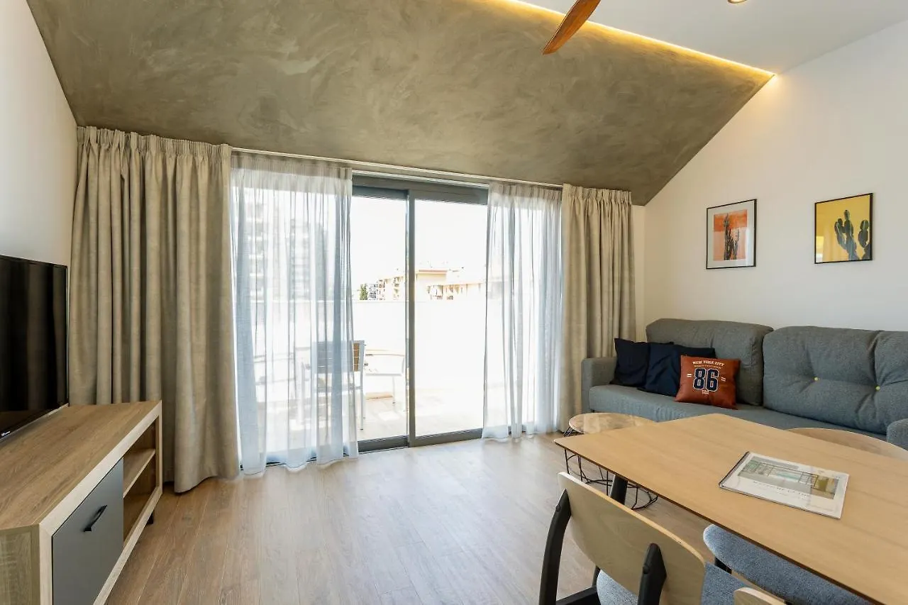 Caleyro Boutique Apartments - 