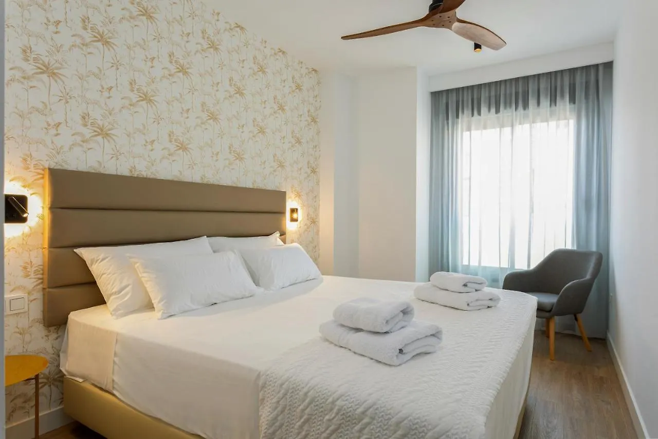 Caleyro Boutique Apartments - 