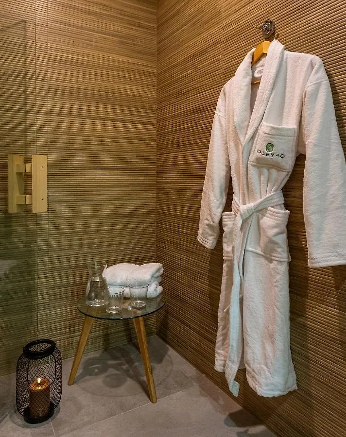 Caleyro Boutique Apartments - 
