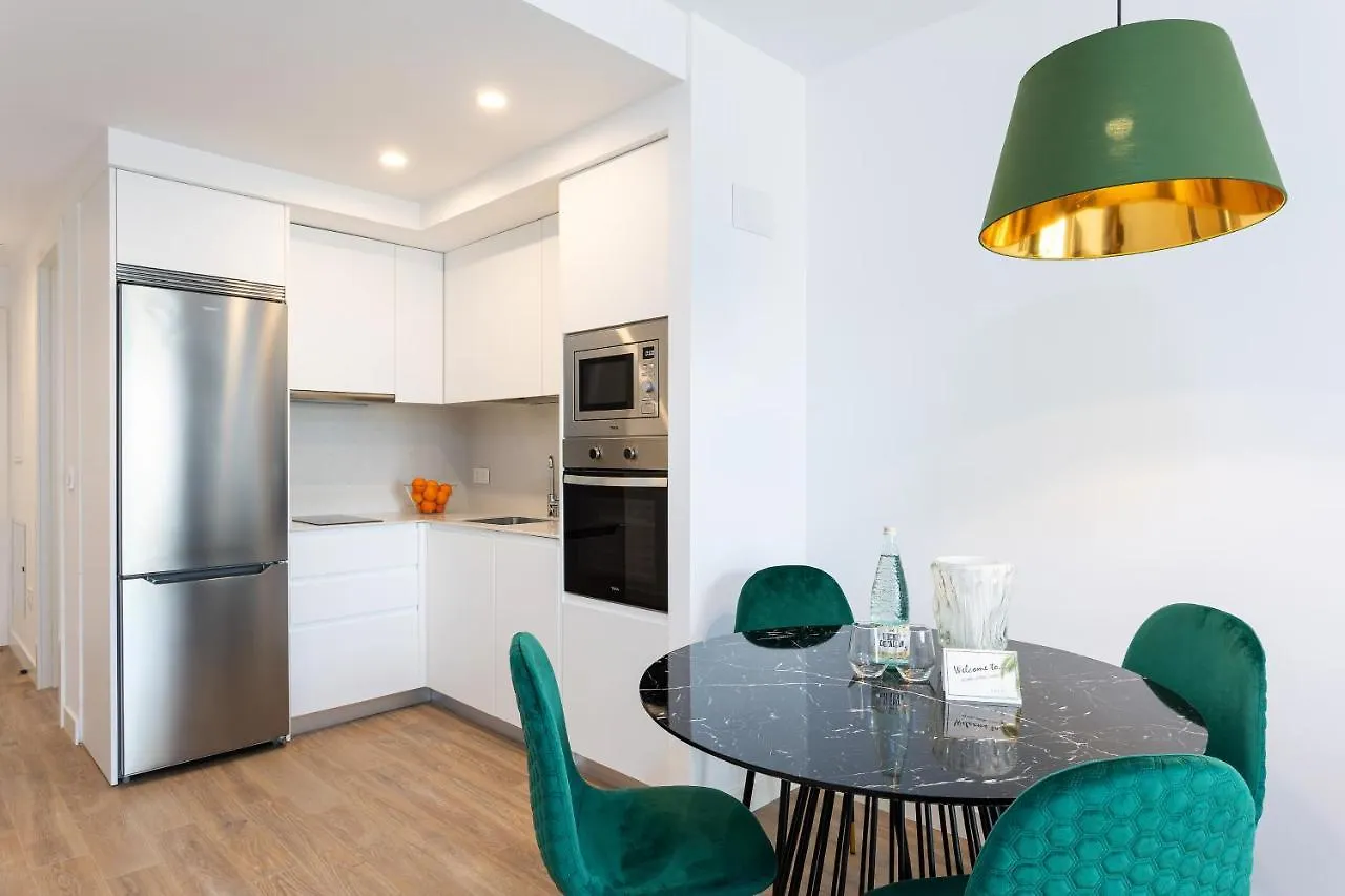 Caleyro Boutique Apartments - 