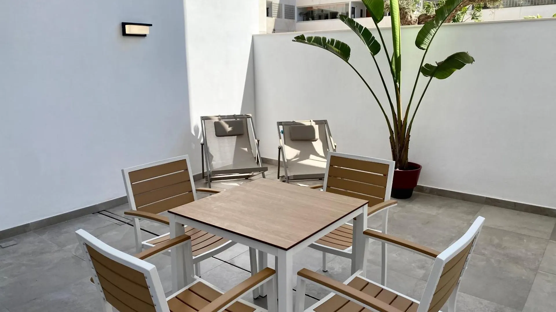 Caleyro Boutique Apartments - 